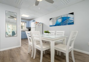 jammer302-5-dining-area.jpg