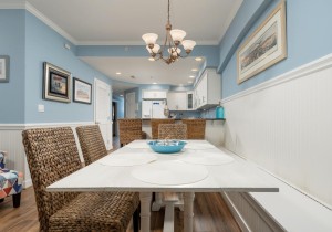 adagio204-11-dining-area.jpg