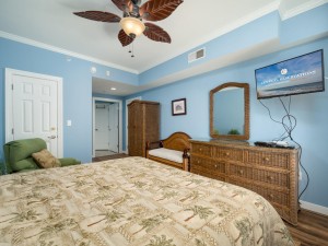 adagio204-14-bedroom-1.jpg