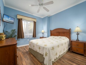 adagio204-19-bedroom-3.jpg