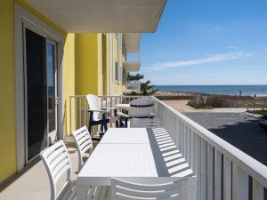 adagio204-2-balcony.jpg