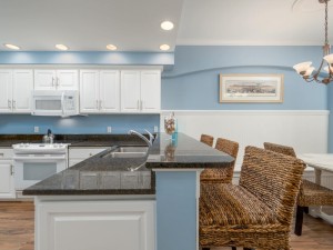 adagio204-6-dining-kitchen.jpg