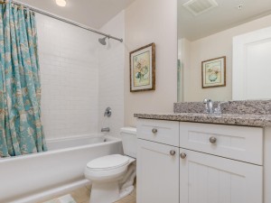gateway807-25-bath-2.jpg