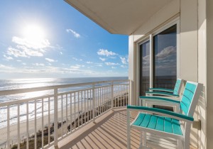 gateway807-3-balcony.jpg