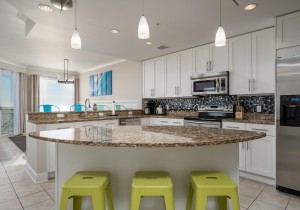gateway1413-13-kitchen.jpg