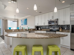gateway1413-13-kitchen.jpg