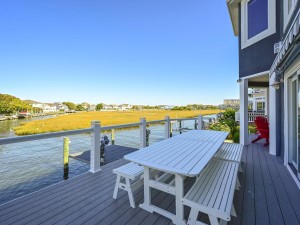 north-heron-40-deck.jpg