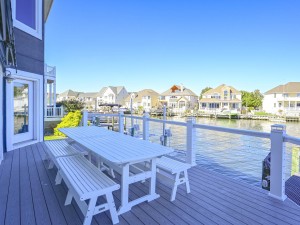 north-heron-46-deck.jpg