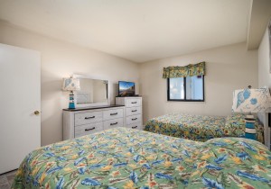 plaza1512-12-bedroom-2.jpg