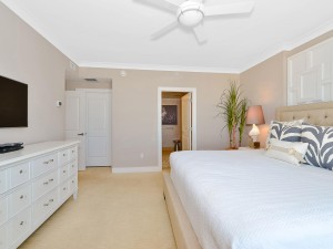 39-primary-suite.jpg