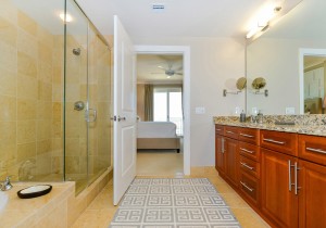 47-primary-suite.jpg
