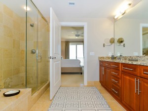 47-primary-suite.jpg