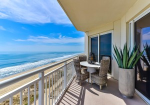 64-balcony.jpg