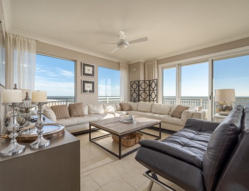 Gateway Grand  813