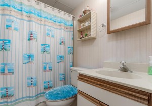 sunrisesea203-15-bath-2.jpg