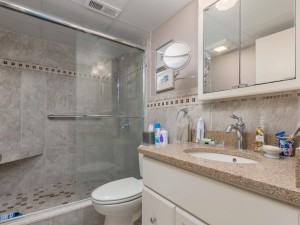 waikiki106-14-primary-bath.jpg