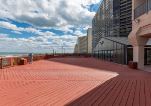 capri-8-deck.jpg