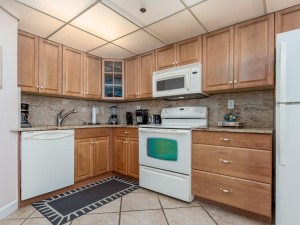 capri807-10-kitchen.jpg