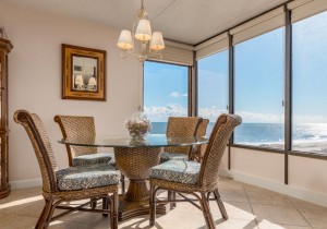 capri807-7-dining-area.jpg