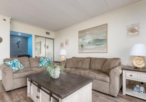 bayprincess119-10-living-area.jpg