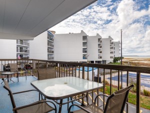 bayprincess119-2-balcony.jpg