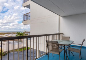 bayprincess119-4-balcony.jpg