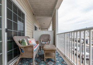 seabrite101-1-balcony.jpg