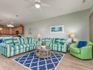 seabrite101-11-living-area.jpg