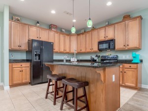 seabrite101-12-kitchen.jpg