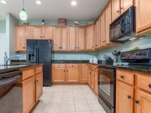 seabrite101-13-kitchen.jpg