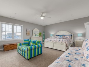 seabrite101-17-primary-bedroom.jpg