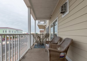 seabrite101-2-balcony.jpg