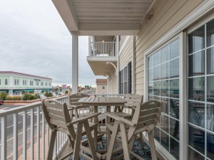 seabrite101-3-balcony.jpg