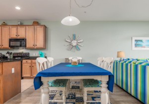 seabrite101-9-dining-area.jpg