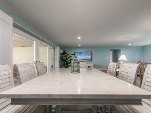 calypso409-10b-dining-area.jpg