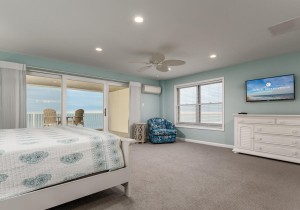 calypso409-17-primary-bedroom.jpg