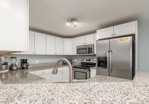 calypso409-9-kitchen.jpg