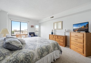 rh410-15-primary-bedroom.jpg