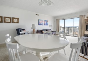 rh410-8-dining.jpg