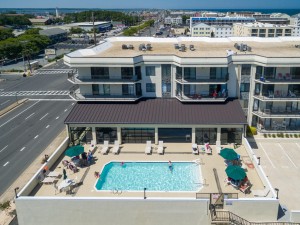 royal-hawaiian-pool-5.jpg