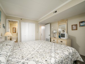 marigotbeach806-17-bedroom.jpg