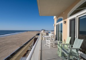 southbeach702-10-balcony.jpg