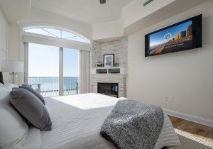 southbeach702-26-primary-bedroom.jpg