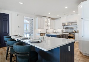 southbeach702-29-kitchen.jpg