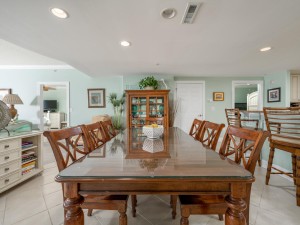 southbeach602-16-dining-area.jpg