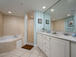 southbeach602-25-primary-bath.jpg