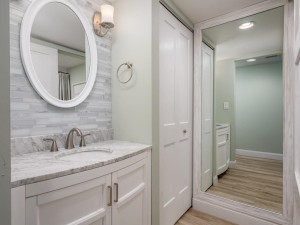 goldensands114-16-bath.jpg