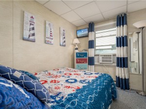 jammer200b-6-bedroom-1.jpg