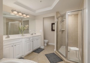 coralseas204-21-primary-bath.jpg
