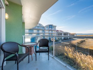 coralseas204-24-balcony.jpg